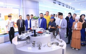 哈薩克共和國經貿代表團參訪重慶千信外經貿集團共探跨境貿易數智新機遇